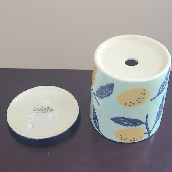 2 Pavo Planter | Patterned Ceramic Planter - Picture 8 of 10